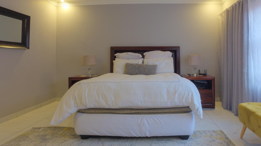 4 Bedroom Property for Sale in Waterkloof East North West